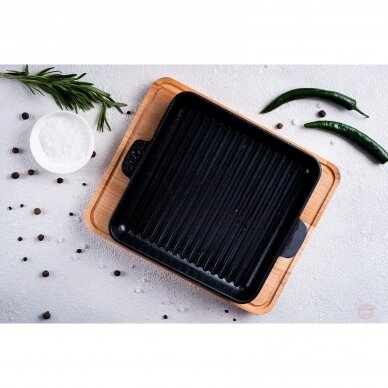 Ketaus grill keptuvė su mediniu padėklu Brizoll "HoReCa" 18x18 cm 13