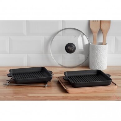 Cast iron grill pan with wooden tray "HoReCa" 18x18 cm 6 Cast iron grill pan with wooden tray "HoReCa" 18x18 cm 6