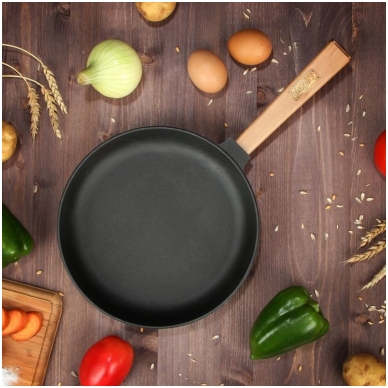 Ketaus keptuvė su nuimama rankena Brizoll 24cm 6