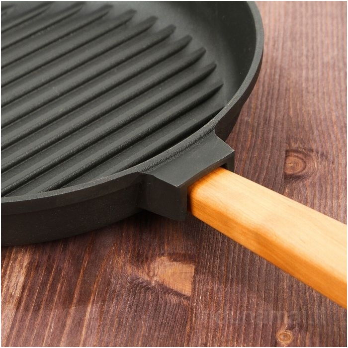 Ketaus grill keptuvė su nuimama rankena Brizoll 26cm 2
